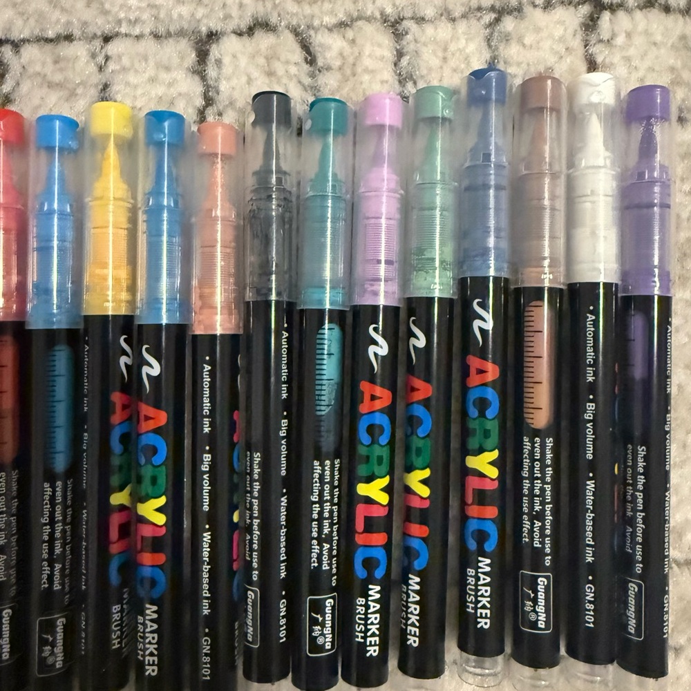 Acrylic Paint Marker Set - 24 Colors - Picture 3 of 3
